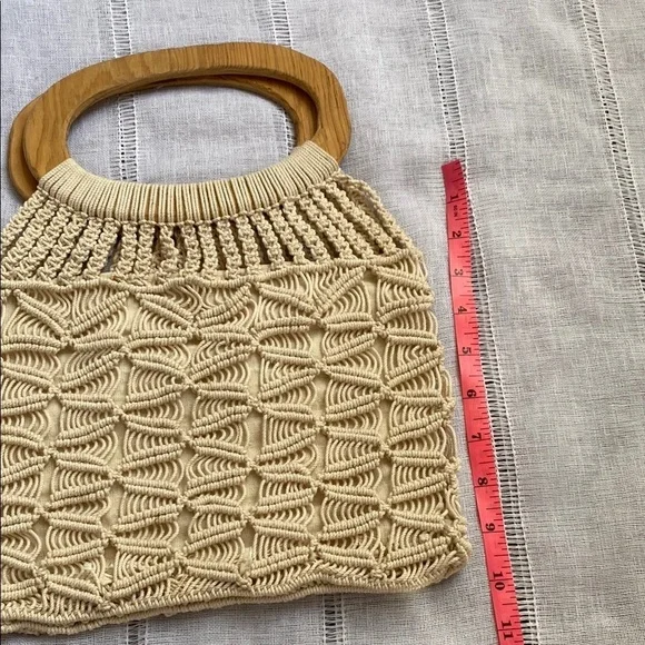 Handcrafted Cream Macramé Handbag - Picture 11 of 12